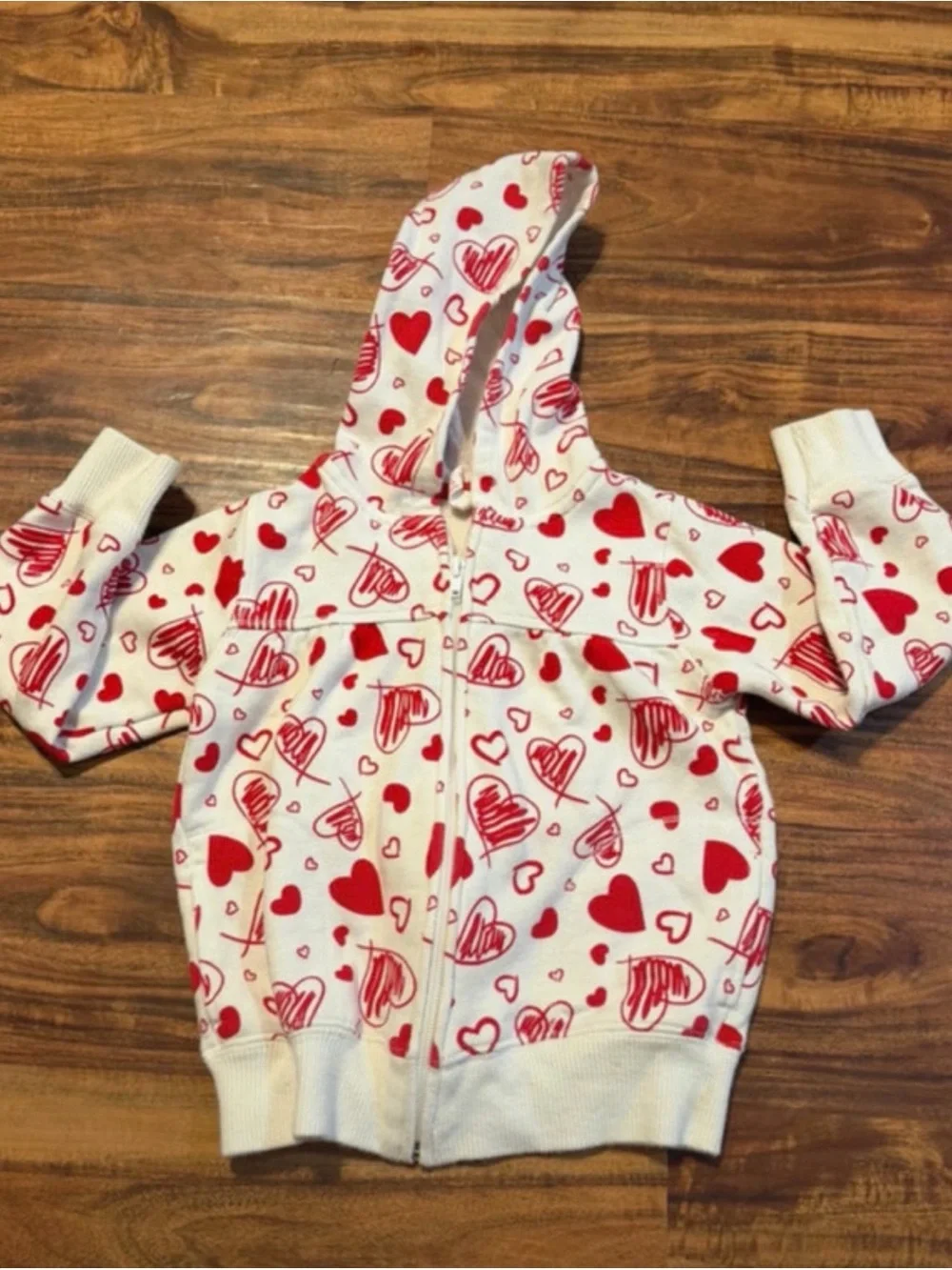 Old Navy White Zip Hoodie with Red Heart Print size 3t